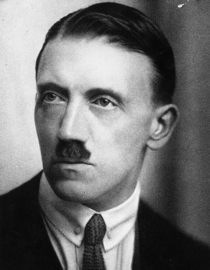 Гитлер, Адольф